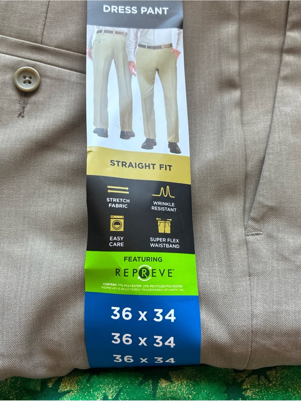 Haggar Men's Straight Fit Dress Pants - Khaki